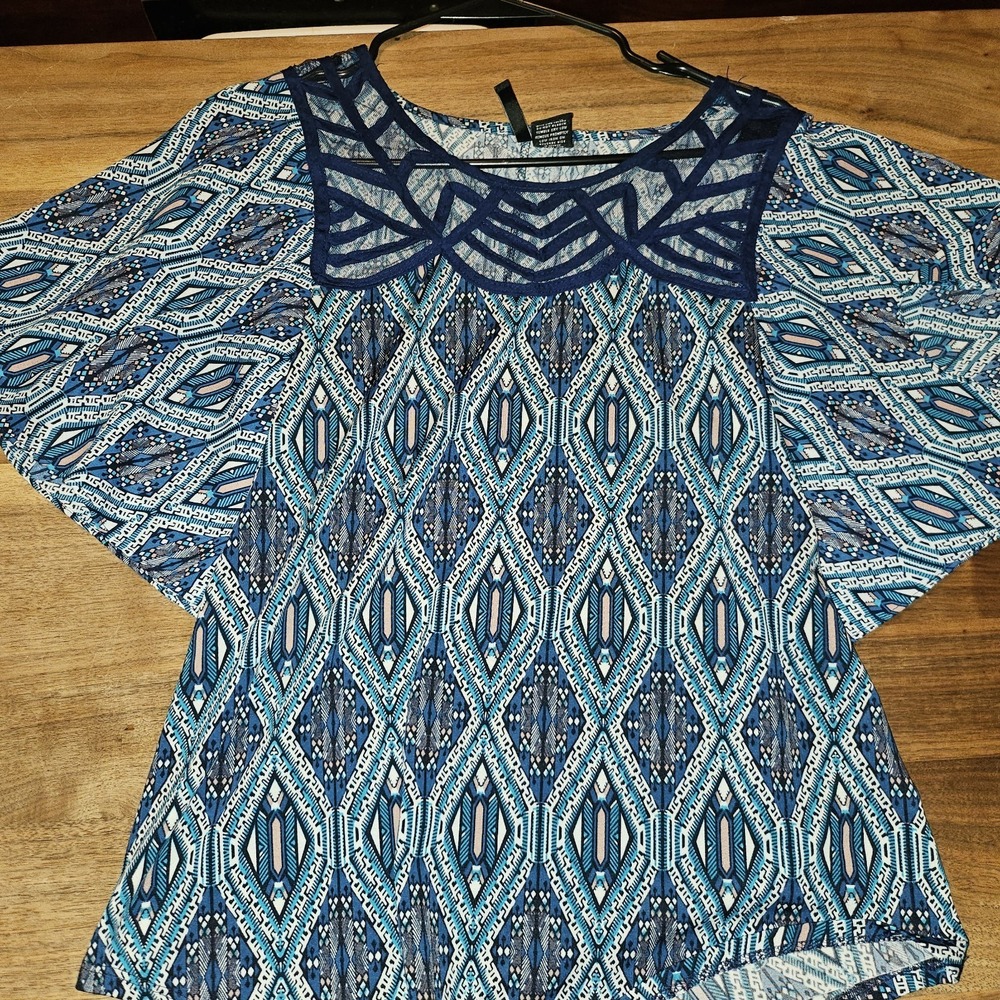 Boho Style Tunic With Geometric Pattern Blue/green Color With‎ Sheer Collar